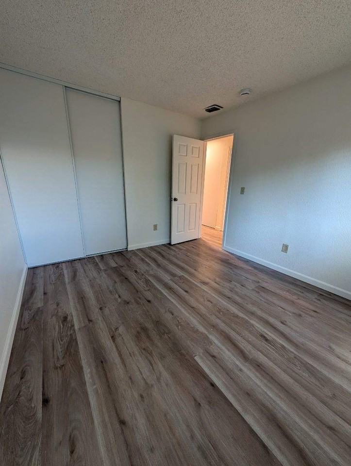 4000 Renick Way #4000 - Photo 4 of 9