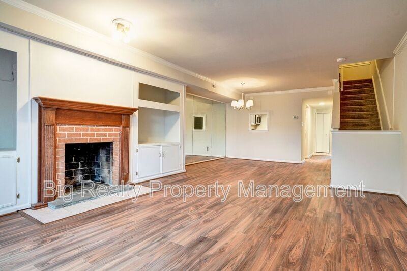 704 Stonybrook Dr - Photo 5 of 42