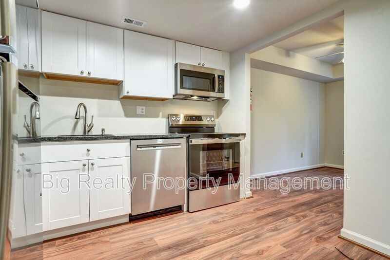 704 Stonybrook Dr - Photo 7 of 42