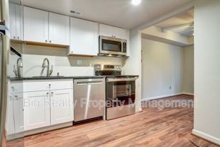 704 Stonybrook Dr - Photo 1 of 1