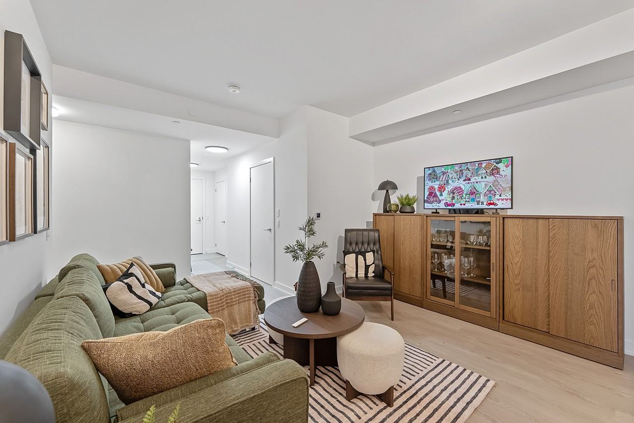 110 Broadway Ave #415 - Photo 3 of 27