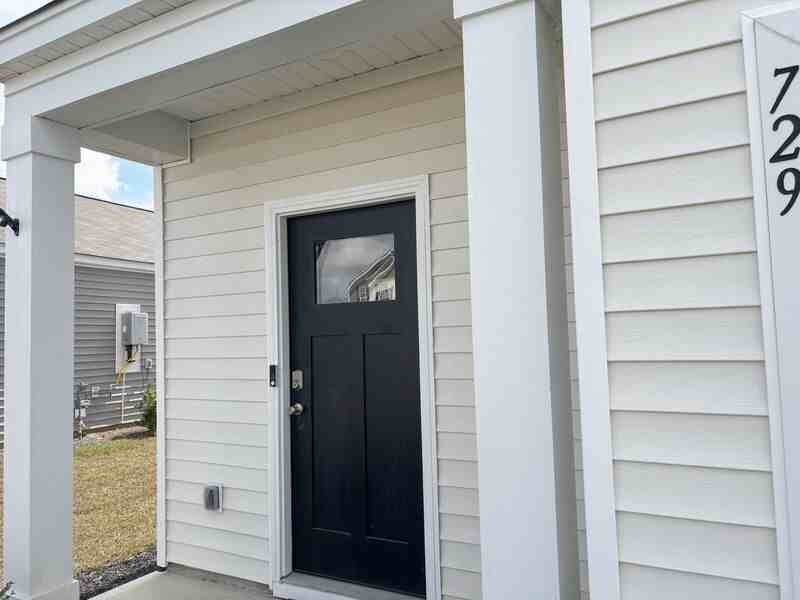 729 Long Bluff Rd - Photo 2 of 38