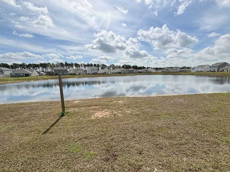729 Long Bluff Rd - Photo 2 of 38
