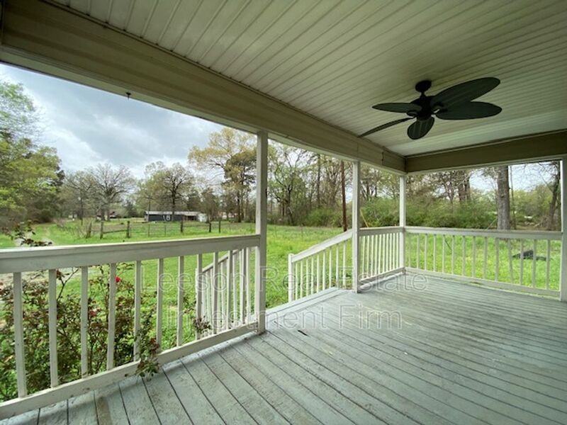 6206 Colquitt Rd - Photo 3 of 21