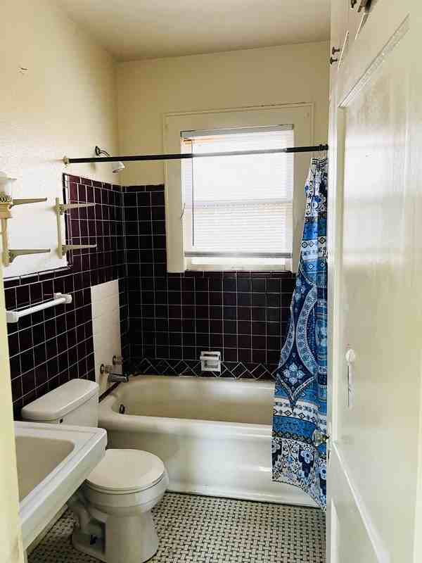 605 Merrick St #C - Photo 5 of 5