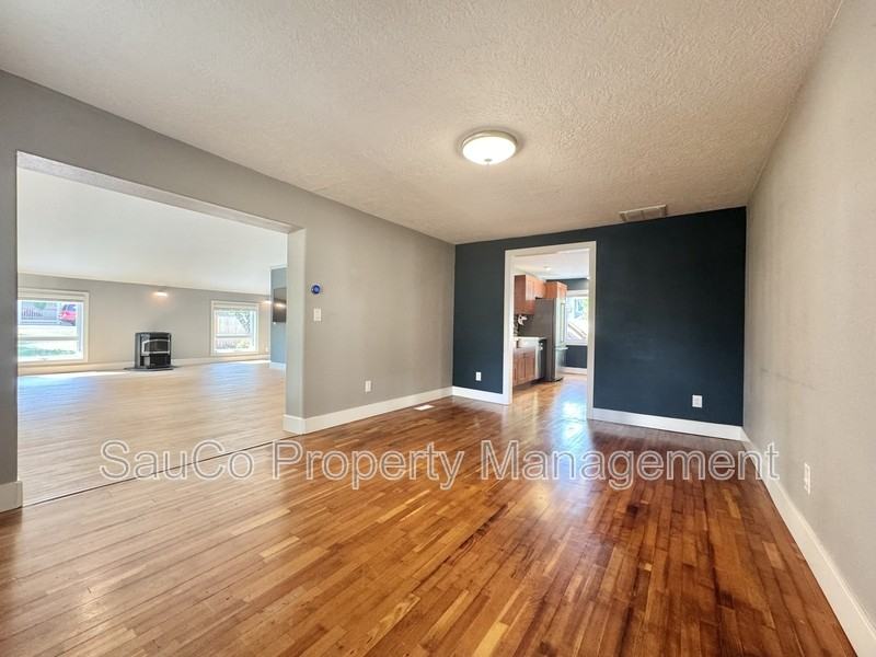 6543 Se Borwick St - Photo 6 of 33