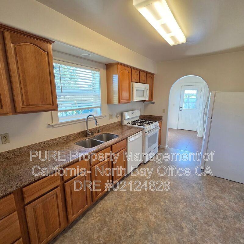 217 Hatchery Rd - Photo 3 of 12