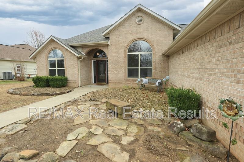 57 Taylor Dr - Photo 5 of 41