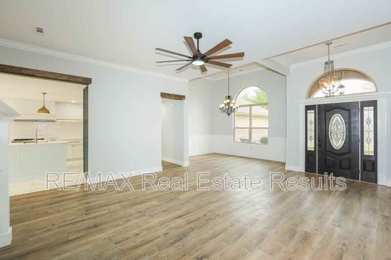 57 Taylor Dr - Photo 7 of 41