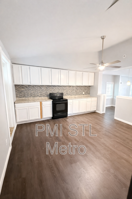 3678 Elsa Ave - Photo 2 of 10