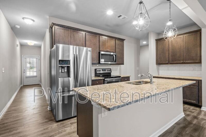 537 Jefferson Chase St Se - Photo 3 of 23