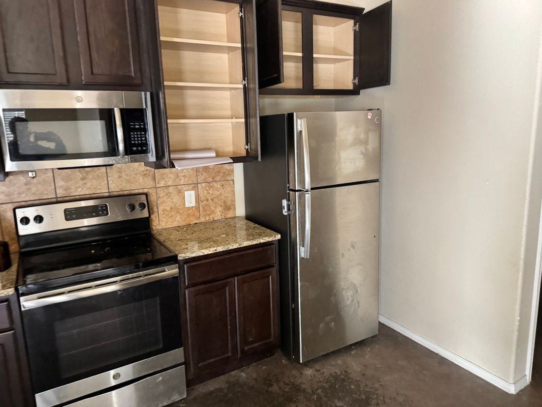 379 Joanne Loop - Photo 4 of 4