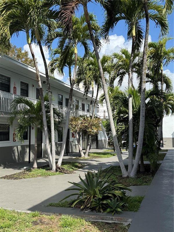 3616 Nw 7th St - Photo 3 of 3