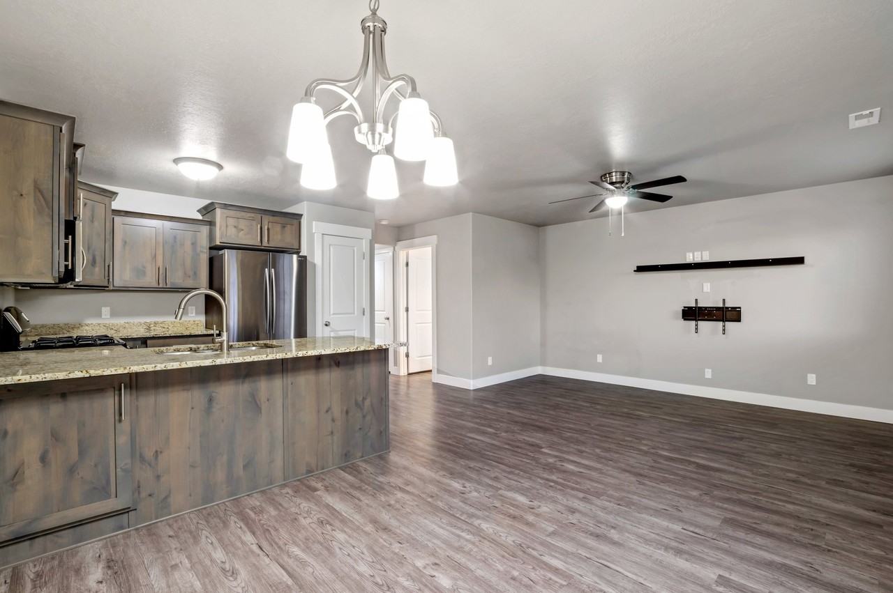 237 W 1950 N #1 - Photo 4 of 20