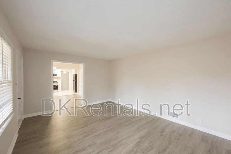 2058 River Rd - Photo 7 of 25