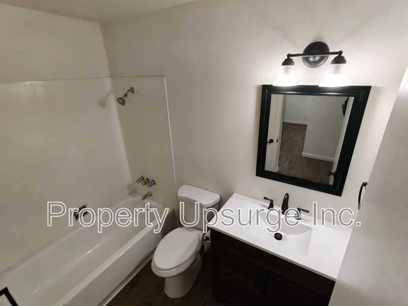 540 South St #18 - Photo 4 of 17