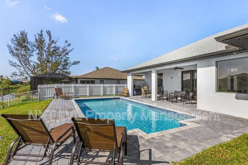 318 Se 15th Ter - Photo 3 of 30