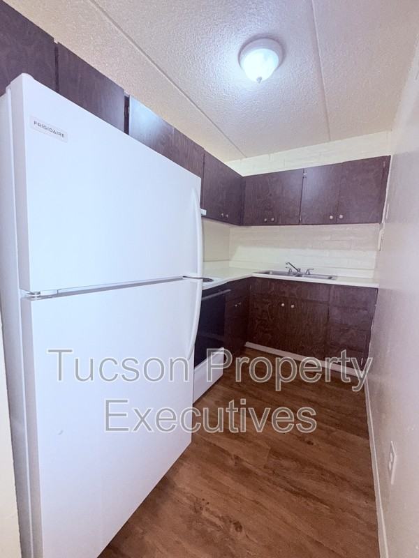 20 N Leonora Ave - Photo 3 of 23