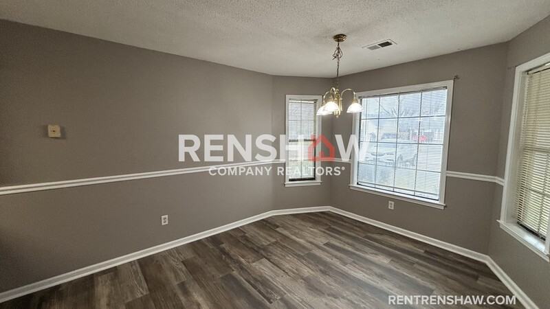 2112 Pillsbury Pl - Photo 4 of 17