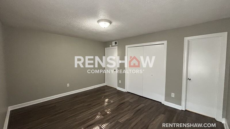 3219 Thirteen Colony Mall ## 2b - Photo 6 of 14