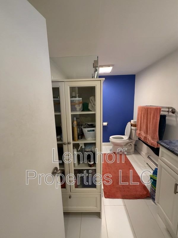 86 Beacon St - Photo 4 of 9