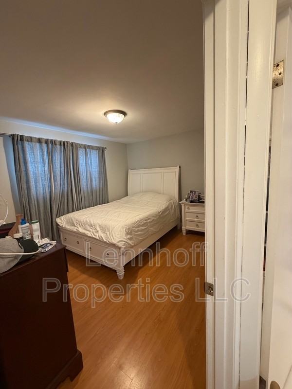 86 Beacon St - Photo 5 of 9