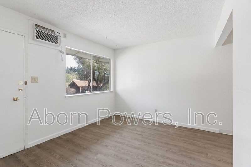 2807 Manor Dr #2807 - Photo 5 of 13