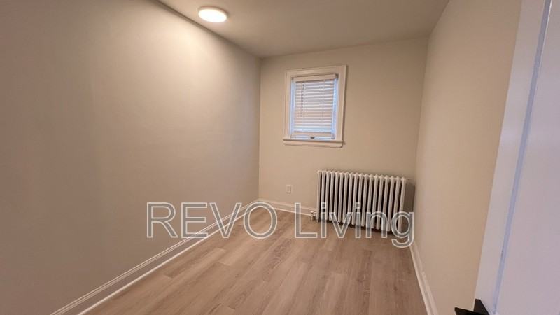 191 Vine St - Photo 3 of 6