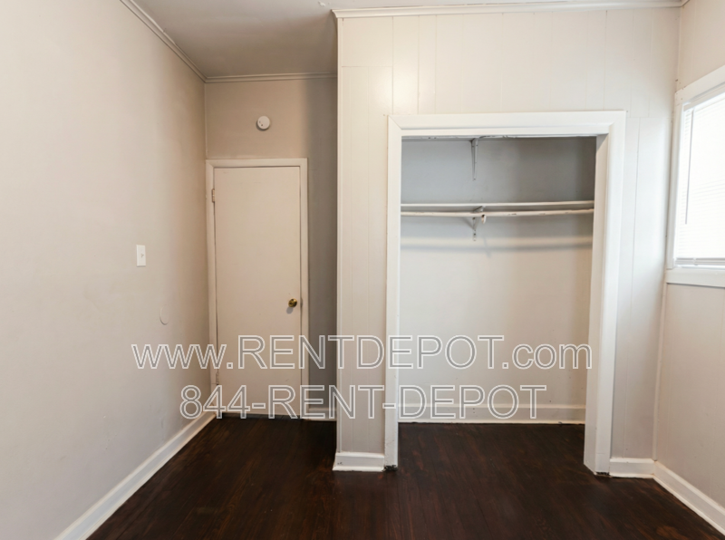 1501 Henning Ave - Photo 4 of 8