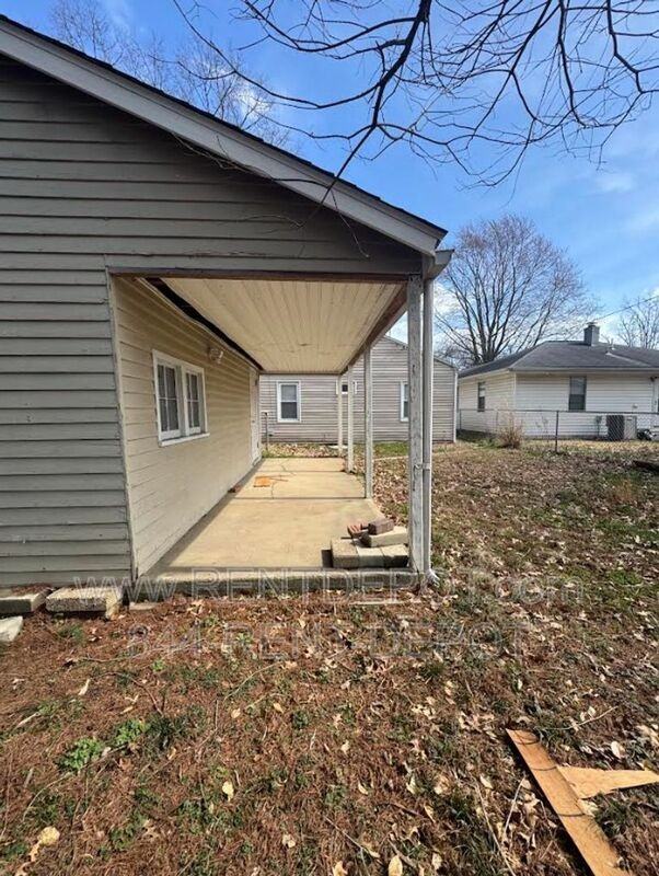 1303 S Saint James Blvd - Photo 5 of 23