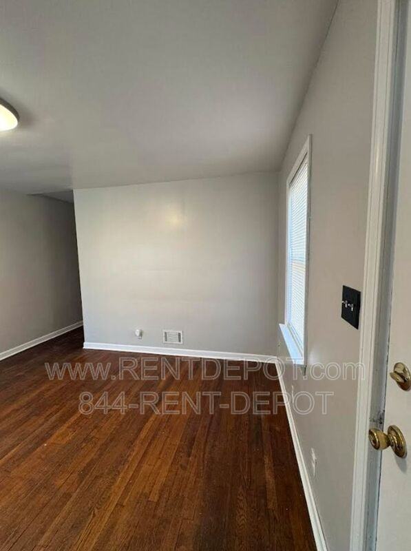 1303 S Saint James Blvd - Photo 7 of 23