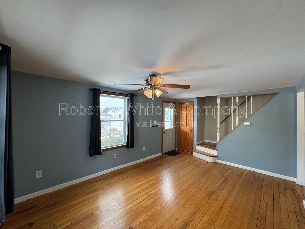 10 Harkness Dr - Photo 6 of 10