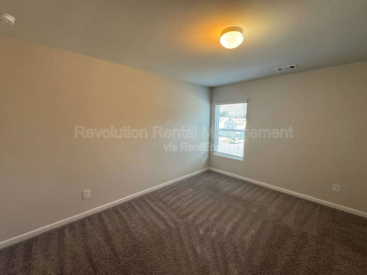 4903 Hillstone Dr - Photo 2 of 10