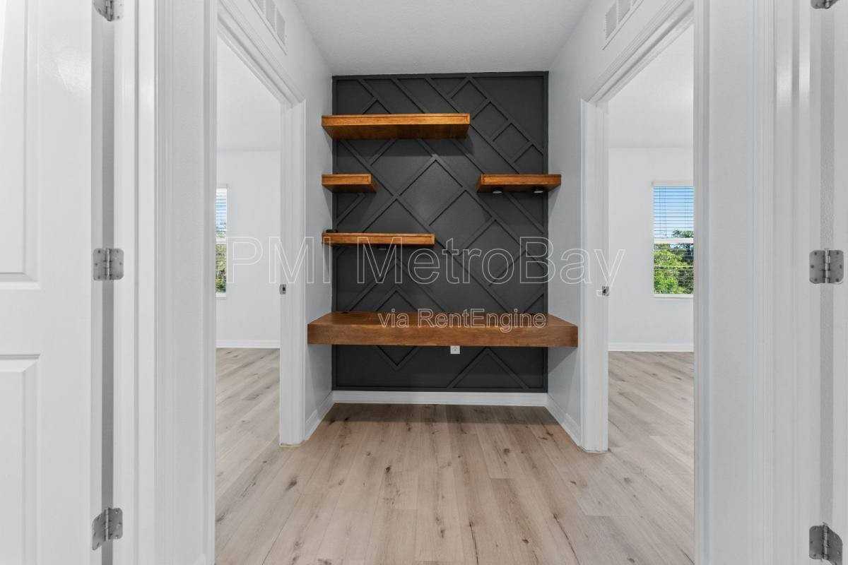 105 Lacewing Pl - Photo 3 of 10