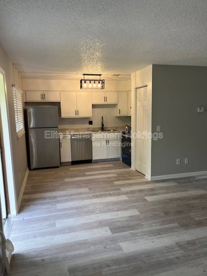 1595 40th Ave #K3 - Photo 2 of 10