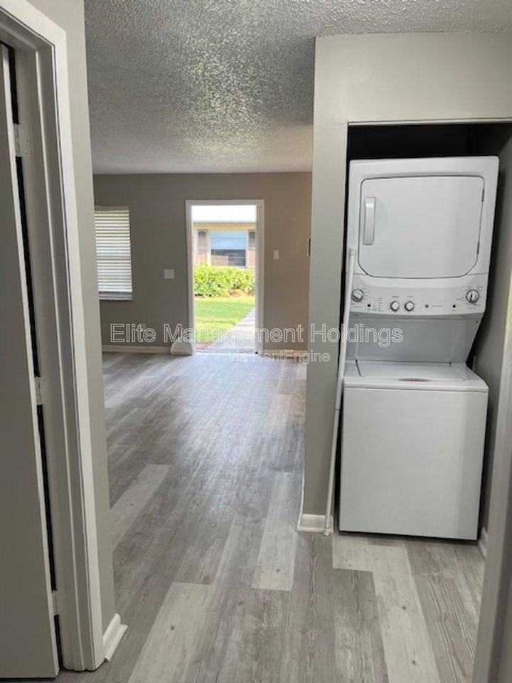 1595 40th Ave #K3 - Photo 3 of 10