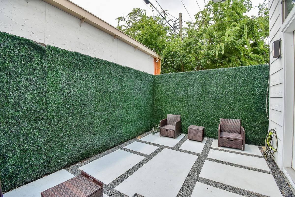 1211 Rosine St - Photo 2 of 10