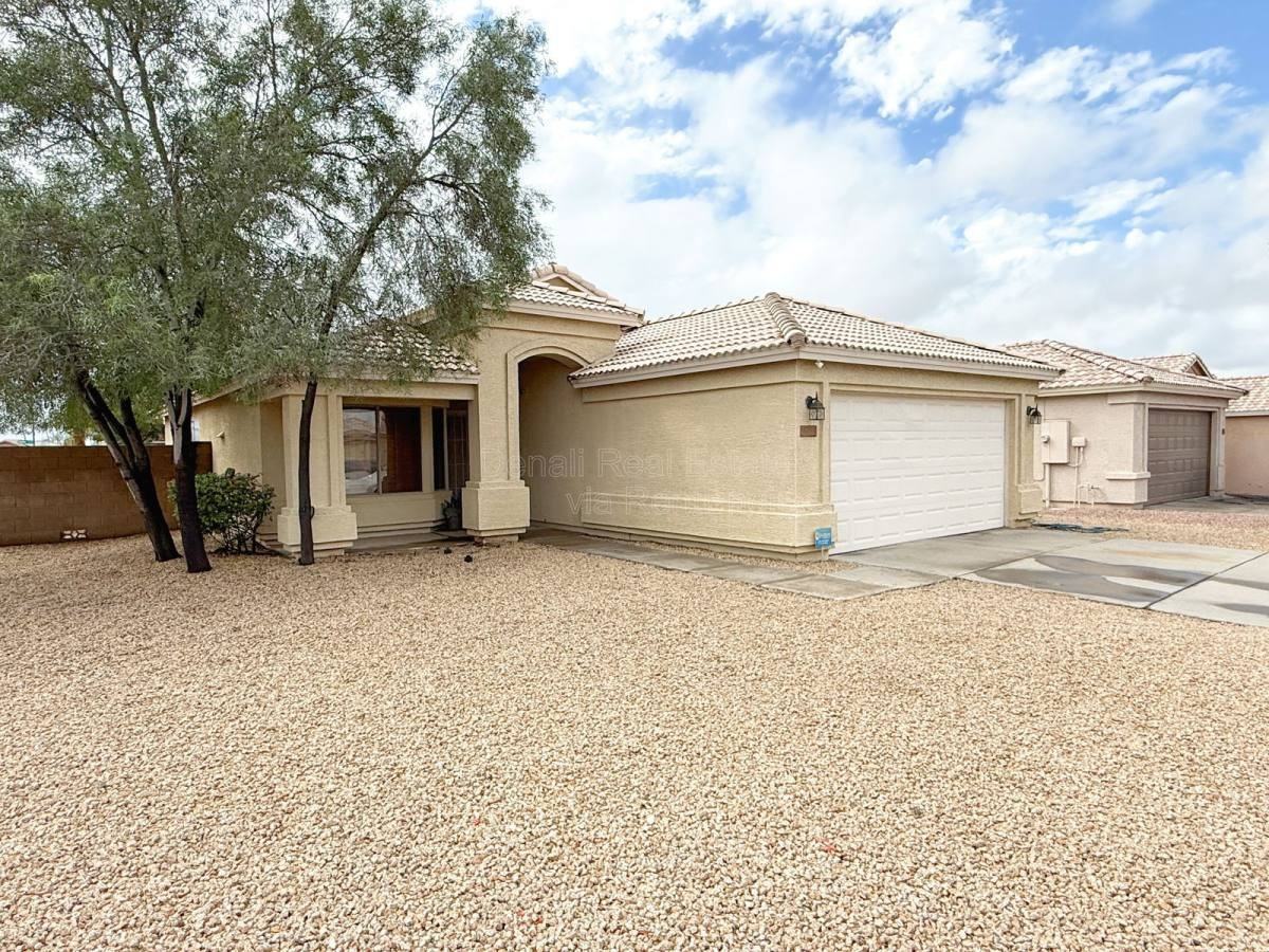 6757 W Gardenia Ave - Photo 2 of 10