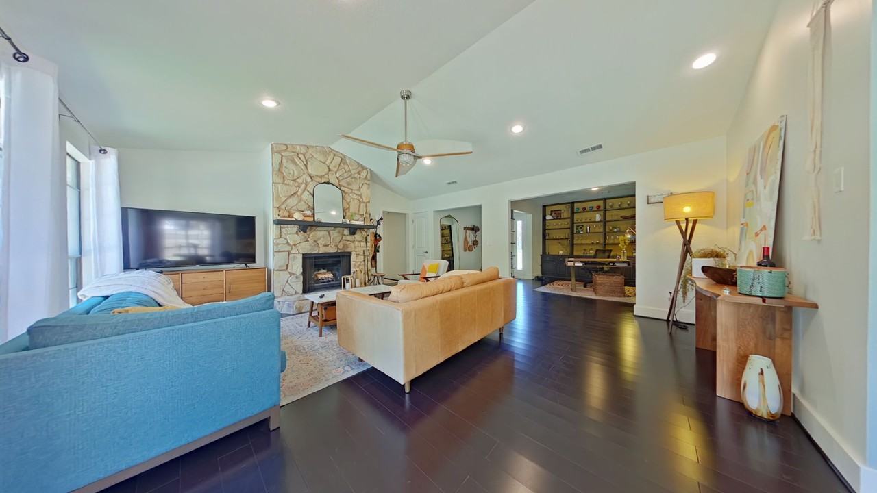 410 Spanish Moss Trl - Photo 4 of 15