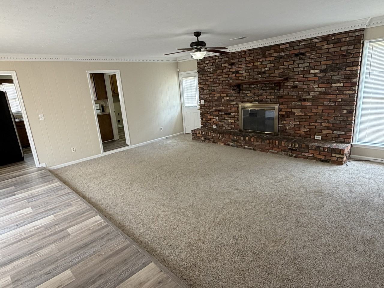 5330 Shanna Ln - Photo 2 of 16