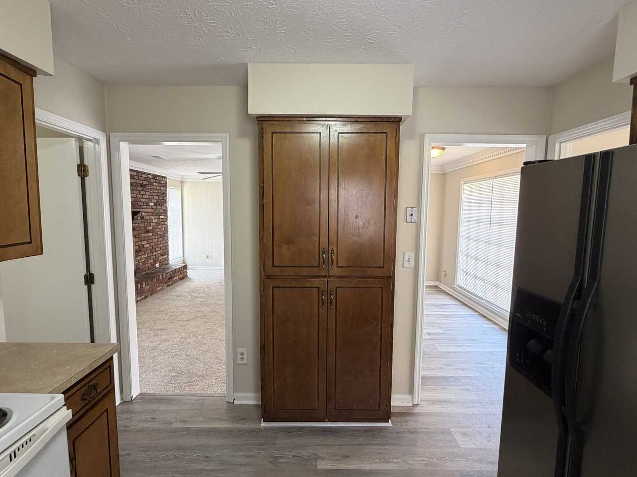 5330 Shanna Ln - Photo 6 of 16