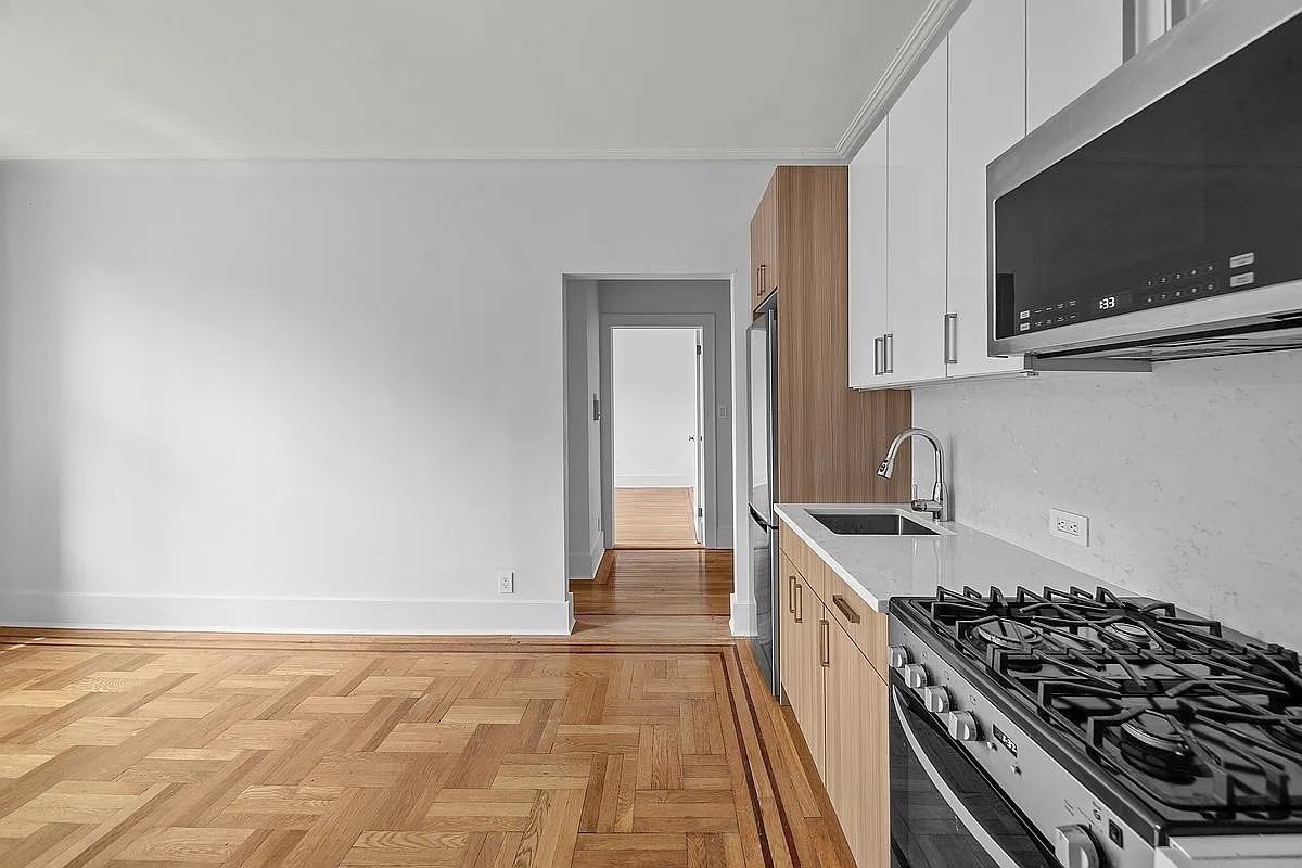 219 78th St - Photo 6 of 6