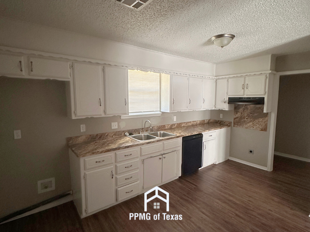 2716 Villa Dr - Photo 6 of 14