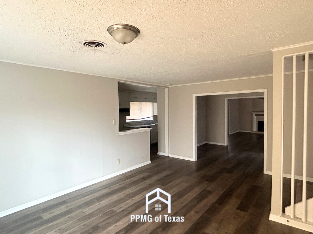 4322 S Allegheny Ave - Photo 6 of 17