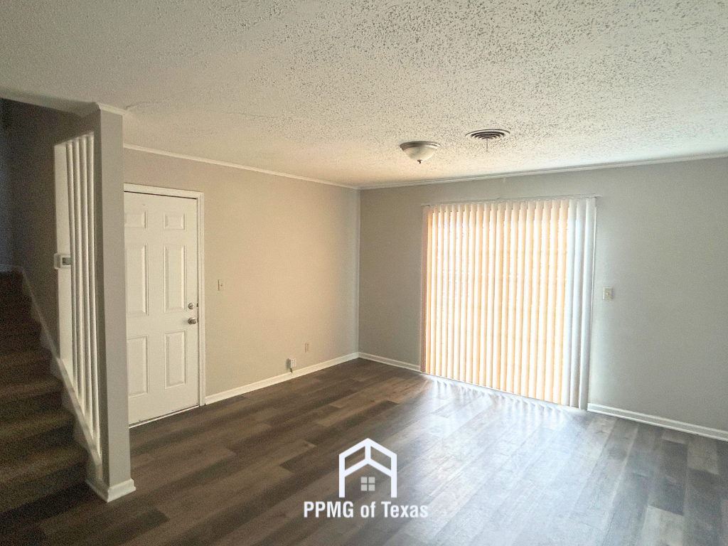 4322 S Allegheny Ave - Photo 7 of 17