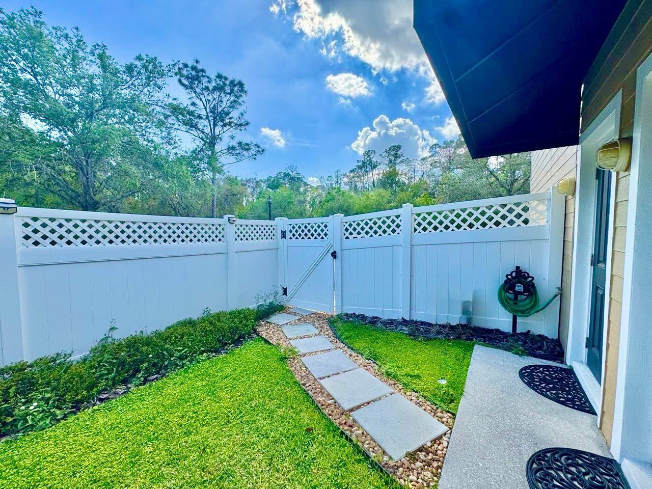 14541 Cotswolds Dr #B - Photo 2 of 15