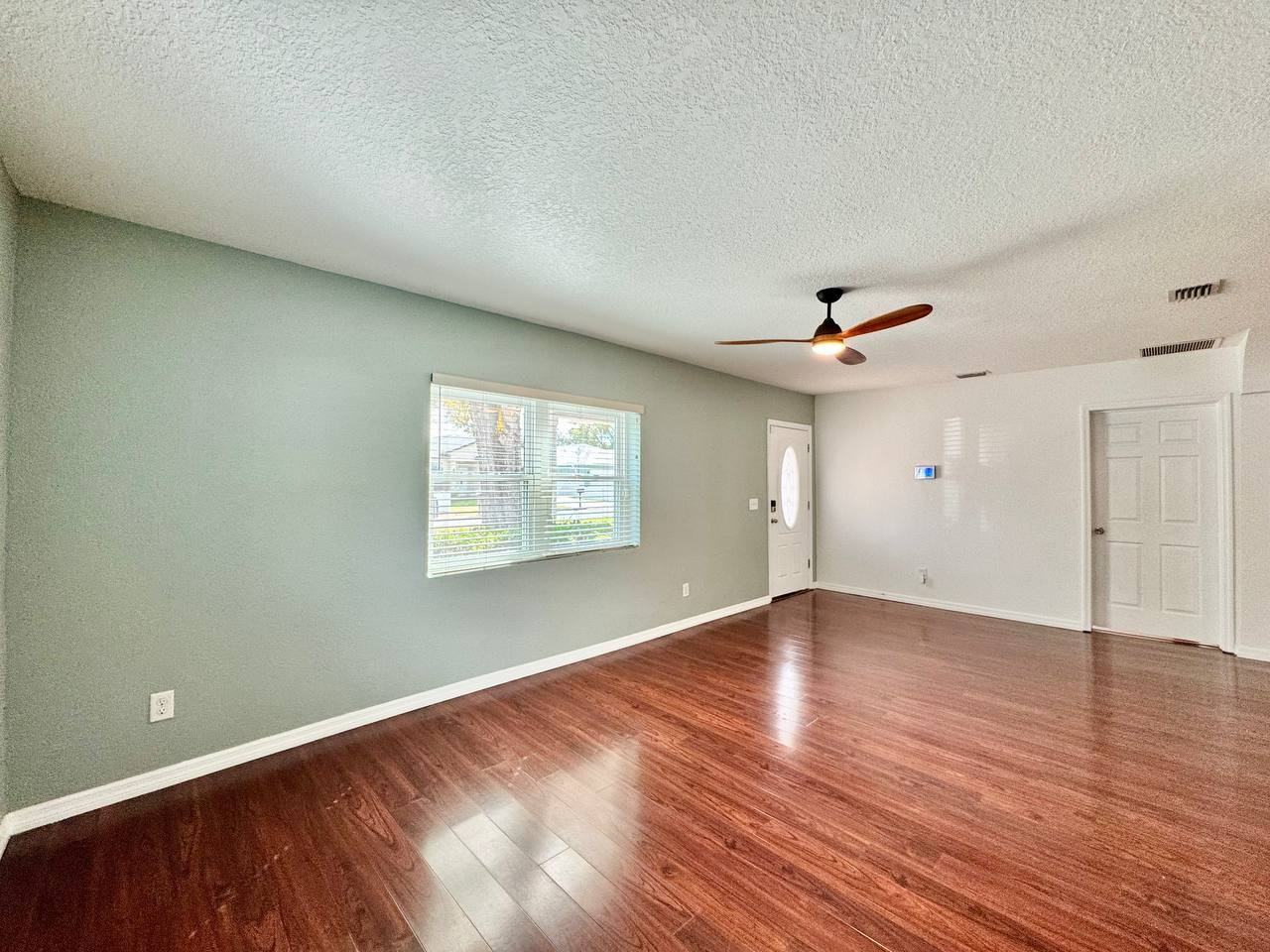 809 W Hiawatha St - Photo 6 of 35