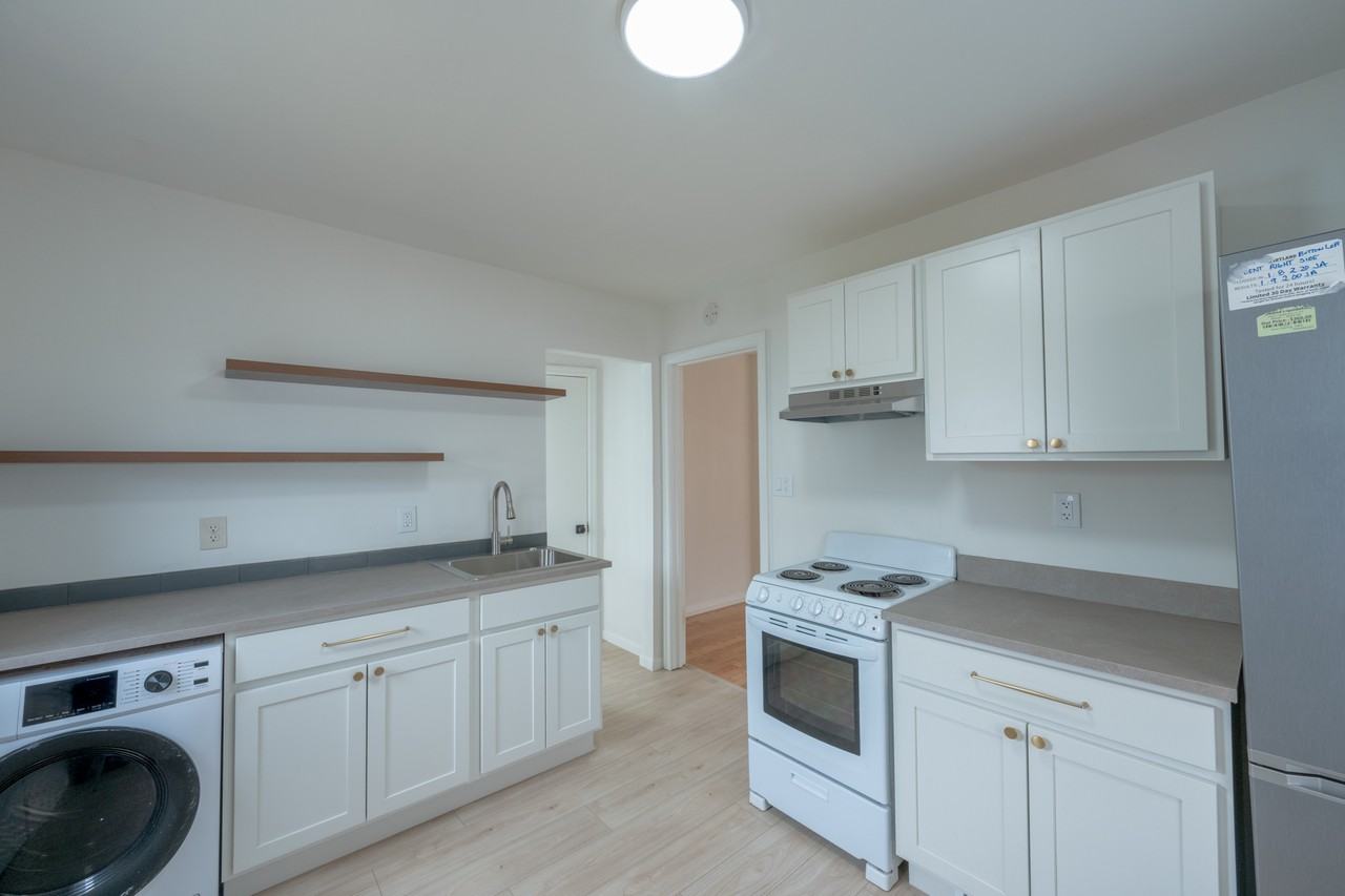 201 N 78th St #201 - Photo 7 of 19