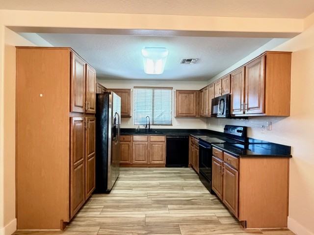 7224 S 37th Gln - Photo 7 of 20