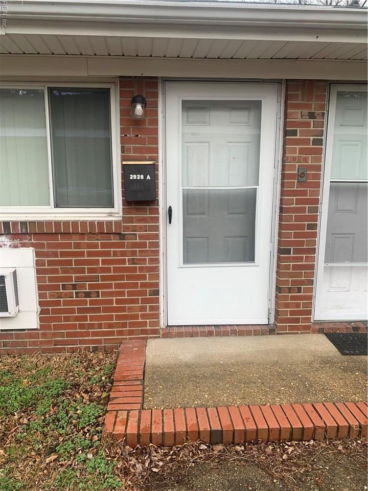 2928 Tidewater Dr #A - Photo 2 of 9